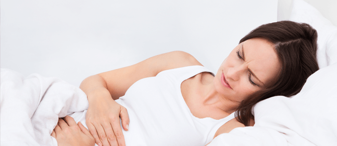pries menstruaciniai simptomai